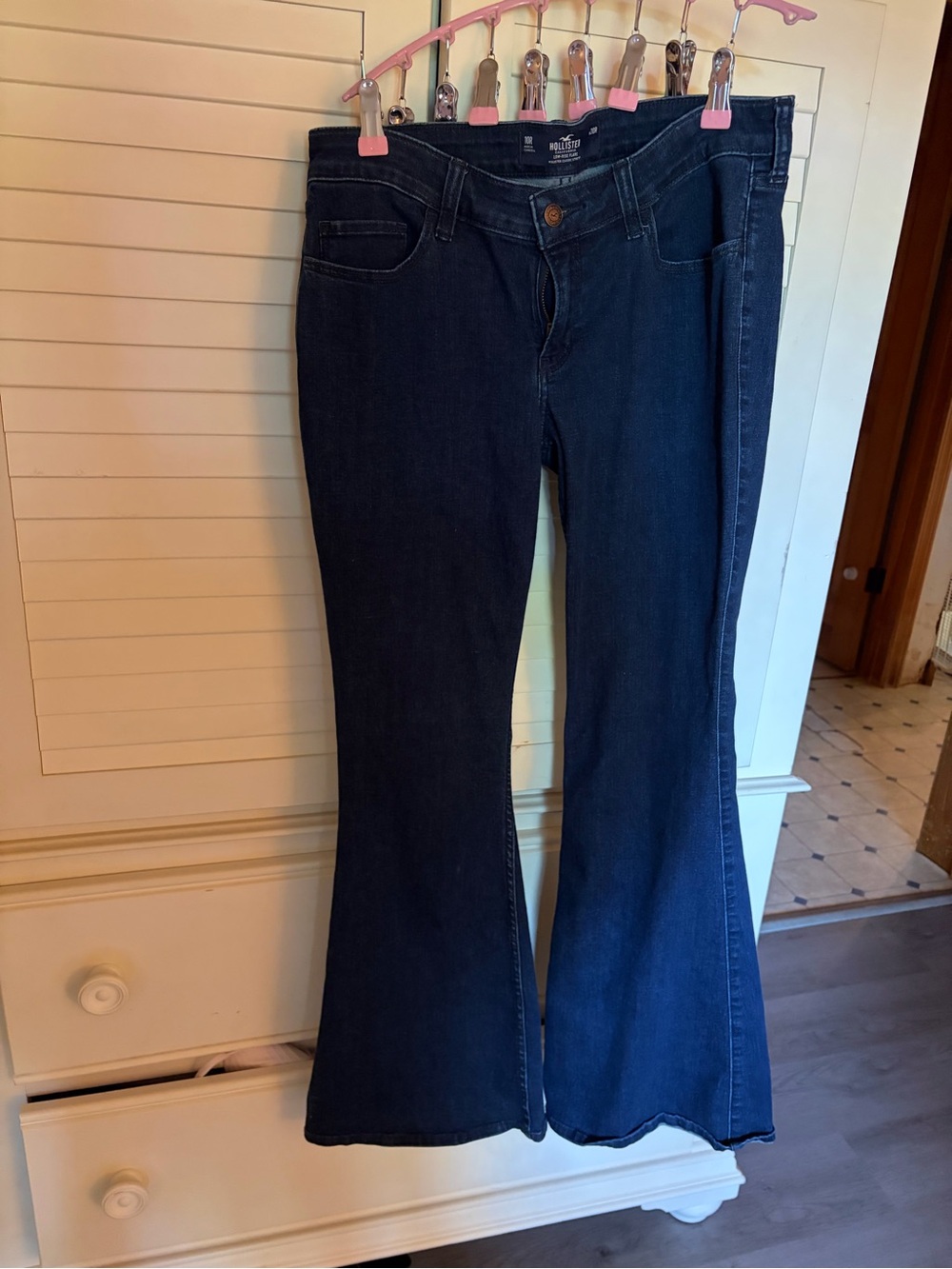 Hollister flares